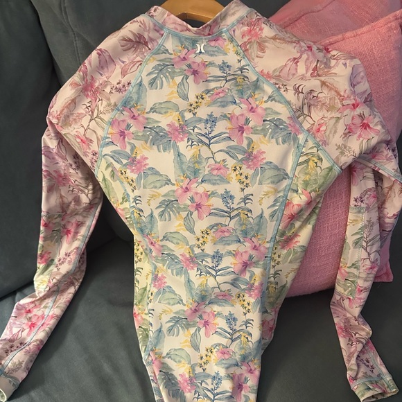 NWOT LoveShackFancy x Hurley LSF Max Hawaiian Hibiscus Zip One-Piece Swimsuit M - Picture 4 of 4